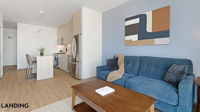 Building Photo - 513 S Damen Ave Unit 1312