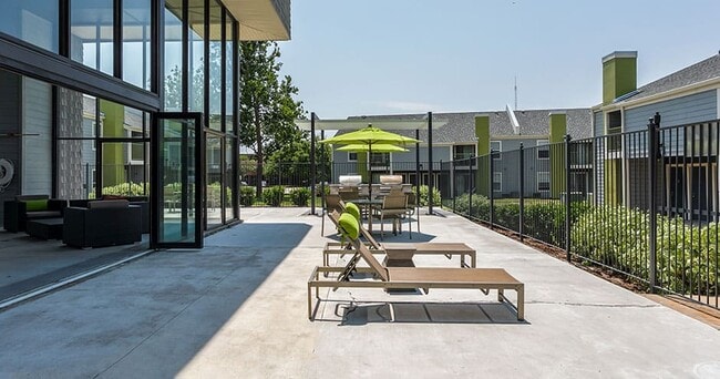 Photo - Sundance Apartments