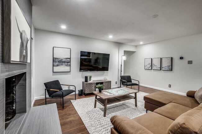 Photo - 13739 Spring Grove Ave Unit ID1019623P