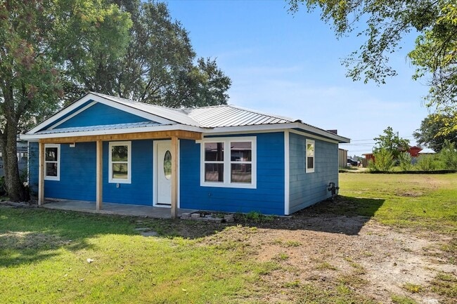 Photo - 445 Canal St