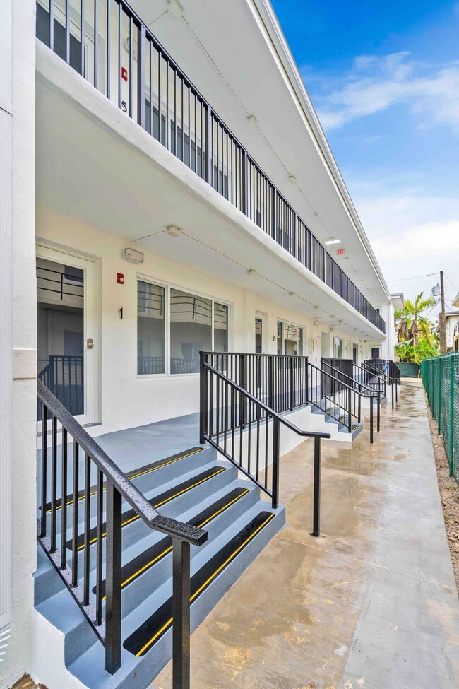 Photo - 1555 Bay Rd Unit SI ID1540522P