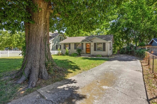 Photo - 2510 9th Ave S