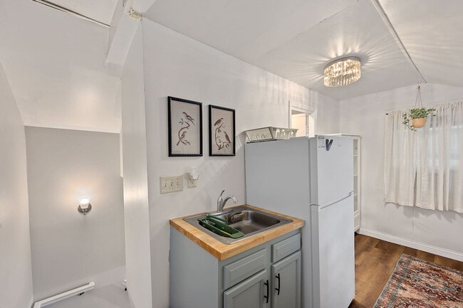 Photo - 5651 Ridge Ave Unit ID1384096P