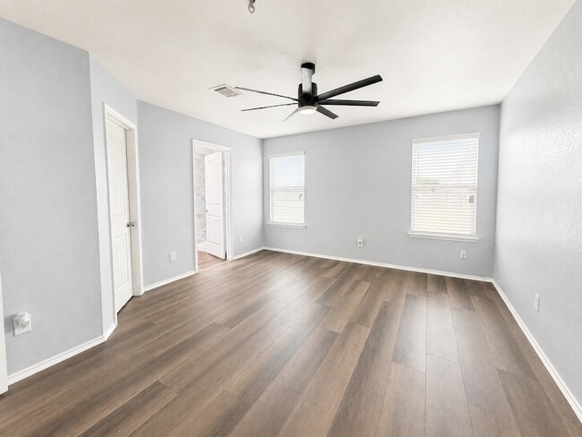 Photo - 716 Mallard Dr