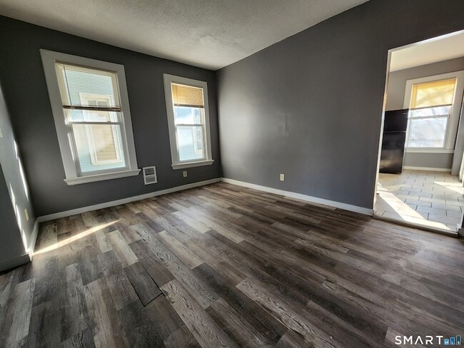 Photo - 538 Howard Ave