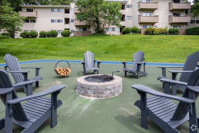 Fire Pit - Mountain View