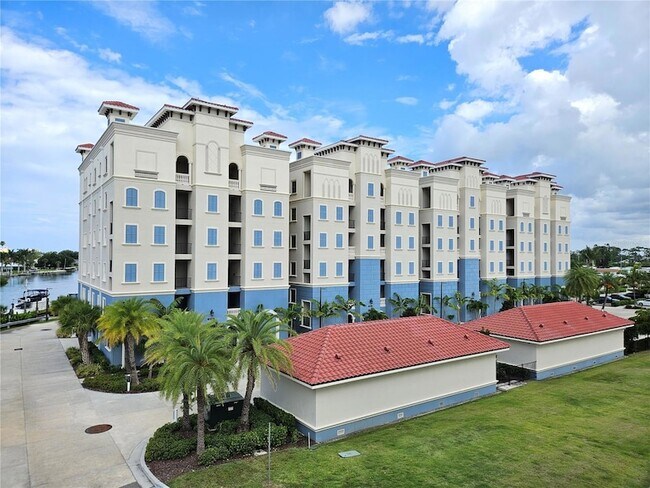 Photo - 503 N Tamiami Trail Unit 301