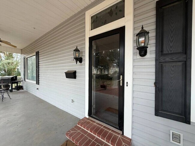 Photo - 102 Mulberry St