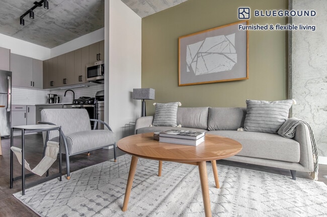 Photo - 411 W Chicago Ave Unit SI FL4-ID1036