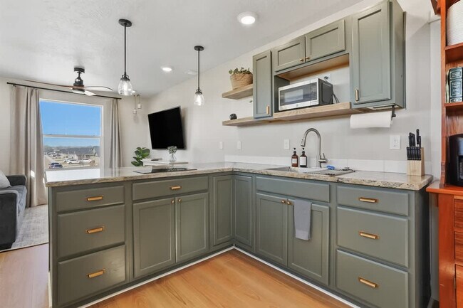 Photo - 304 Cliff Swallow Ave Unit SI ID1460914P