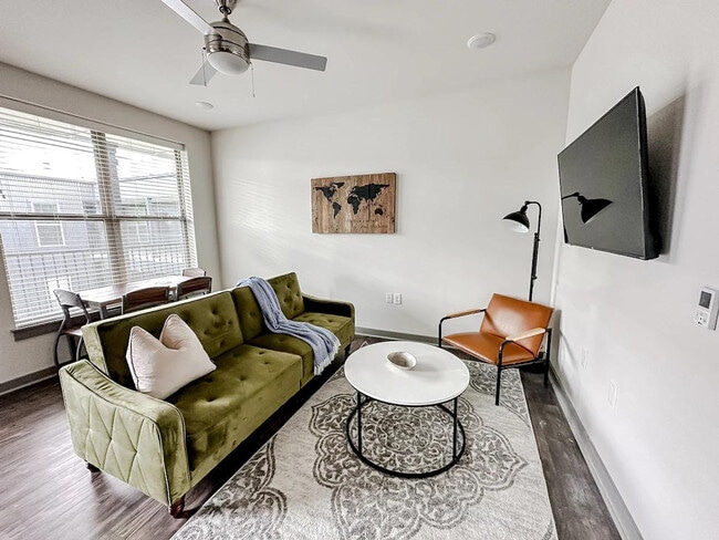 Photo - 111 E 4th St Unit ID1036795P