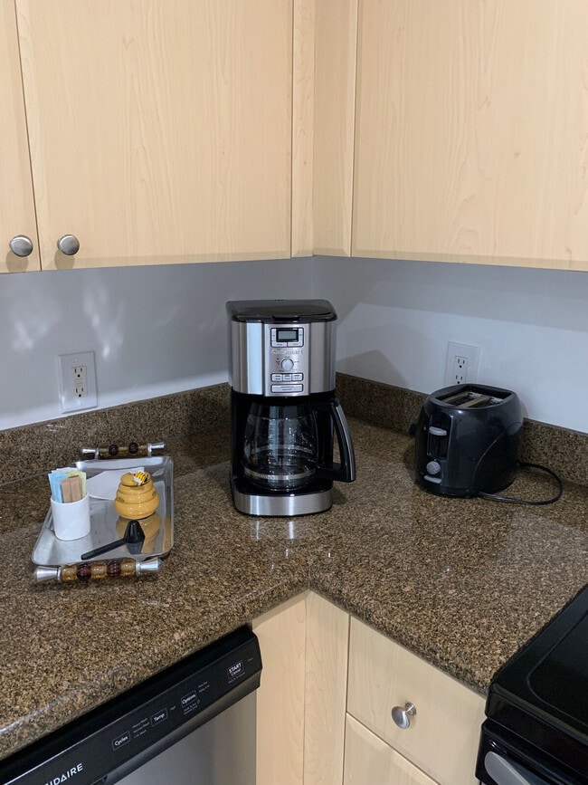 Photo - 2280 SW 32nd Ave Unit SI ID1056261P