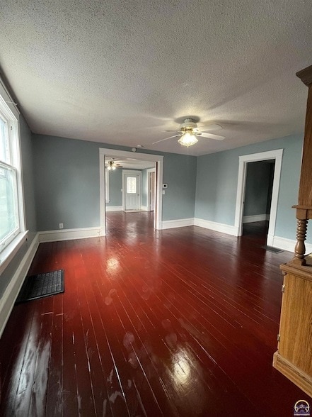 Photo - 810 Exchange St