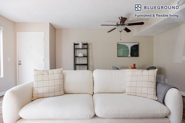 Photo - 611 N Howard St Unit FL1-ID1319