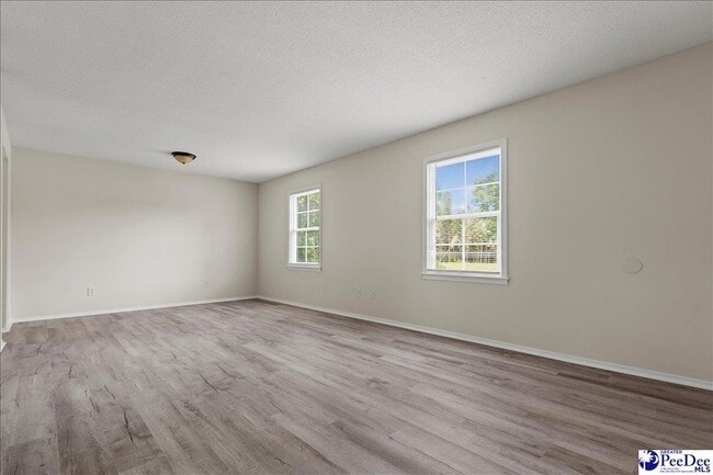 Photo - 319 Revell Dr