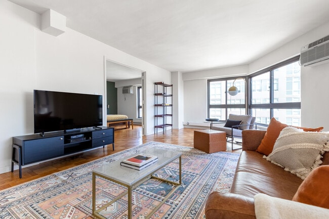 Photo - 300 E 51st St Unit FL5-ID2200