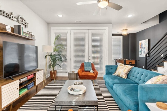 Photo - 505 Wedgewood Ave Unit ID1312345P