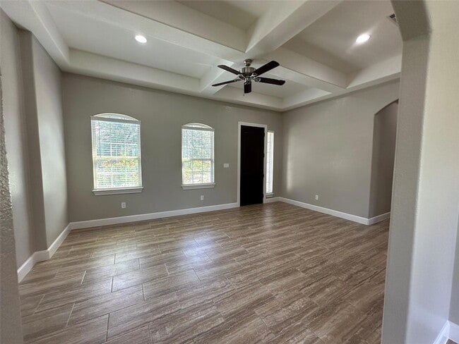 Photo - 126 Scarlet Harts Ln