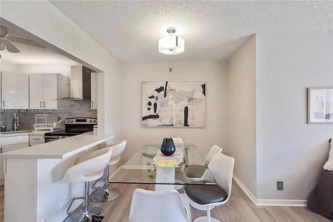 Photo - 313 Knotty Pine Cir Unit A-2