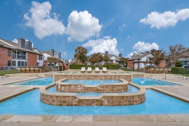 Building Photo - The Flats on San Felipe