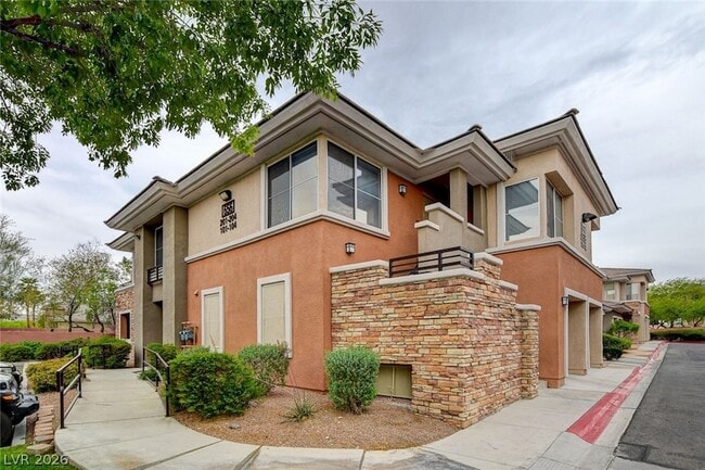 Building Photo - 656 Peachy Canyon Cir Unit 202