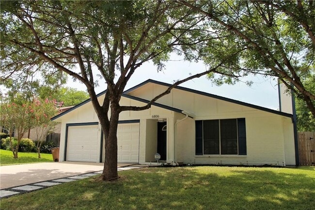 Building Photo - 6806 Lunar Dr