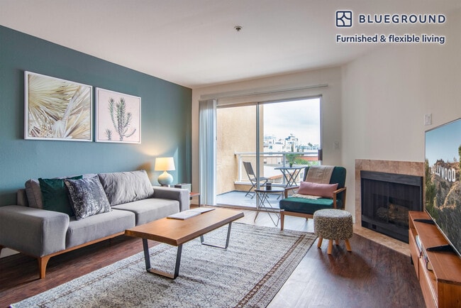 Photo - 1538 N Martel Ave Unit FL4-ID53