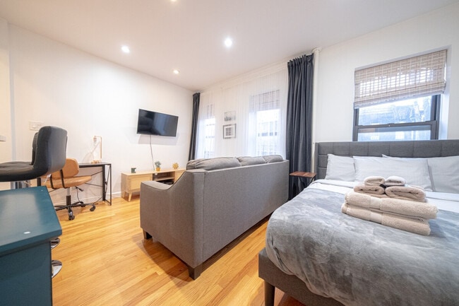 Building Photo - 317 E 75th St Unit SI ID1032012P