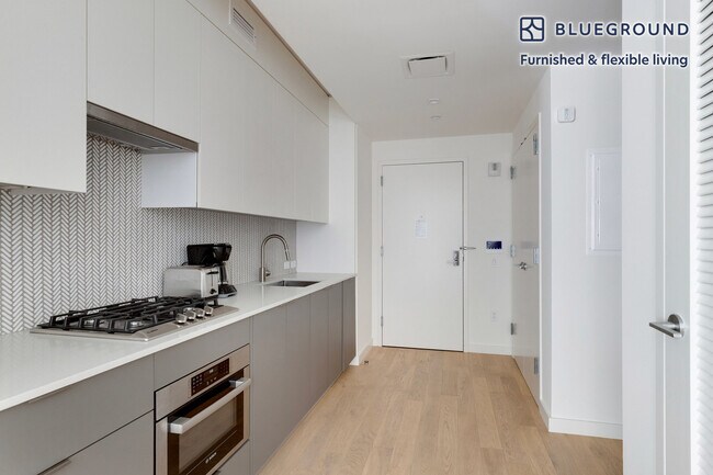 Photo - 244 W 29th St Unit FL17-ID2144