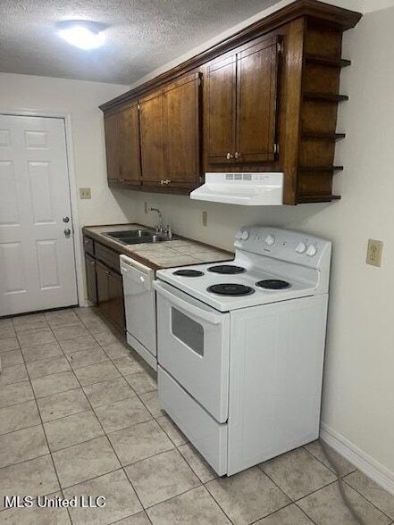 Photo - 1000 Lucas Ln
