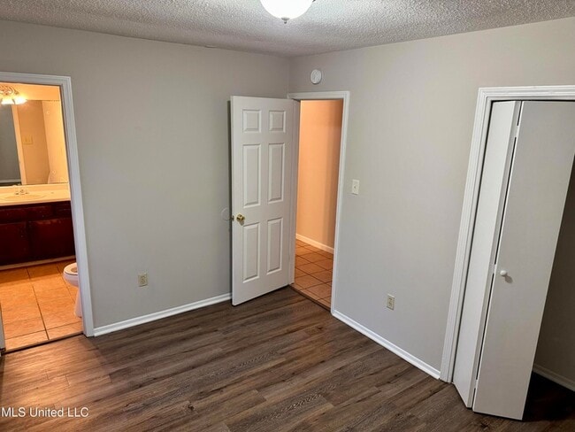 Photo - 5074 Fleetwood Cove