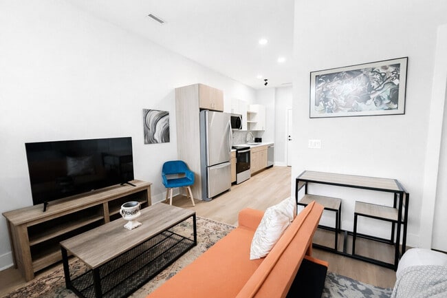 Photo - 4619 Douglas St Unit SI ID1464878P