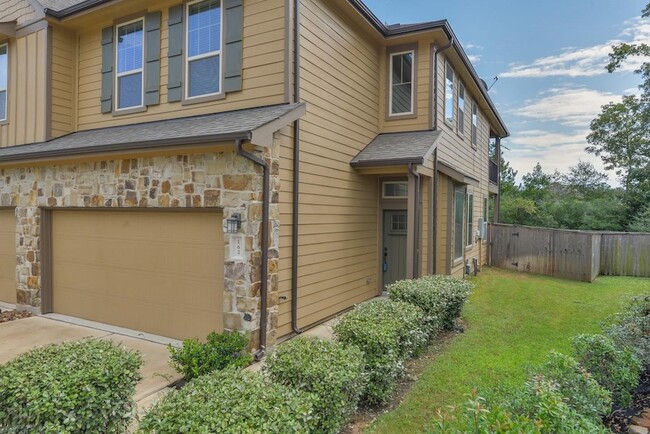 Photo - 162 Cheswood Forest Pl