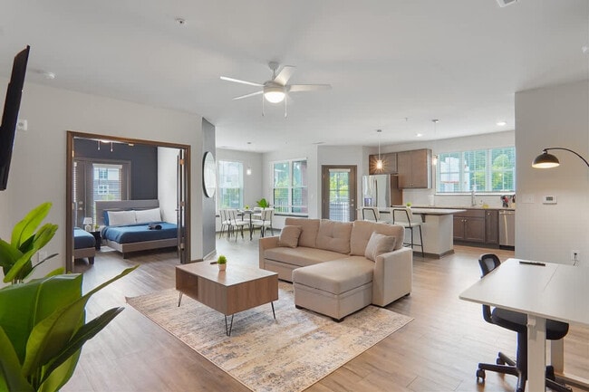 Building Photo - 1540 Dunn Rd Unit ID1284660P