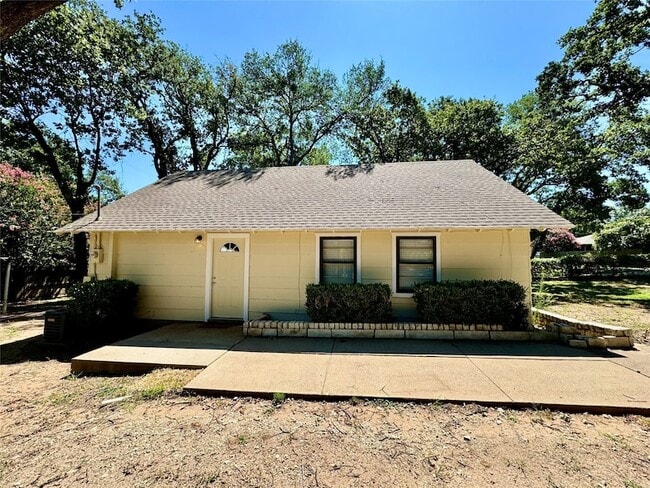 Photo - 1706 Saddle Rd