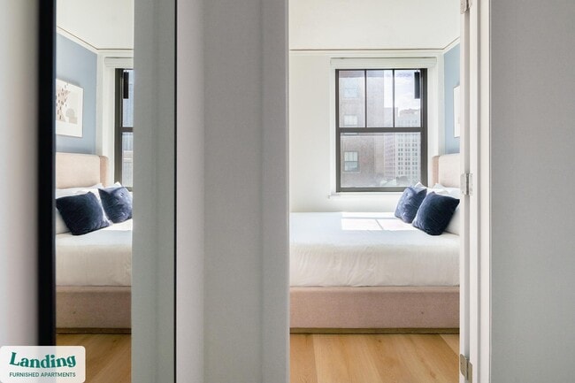 Photo - 933 McGee St Unit 2-315.1411118