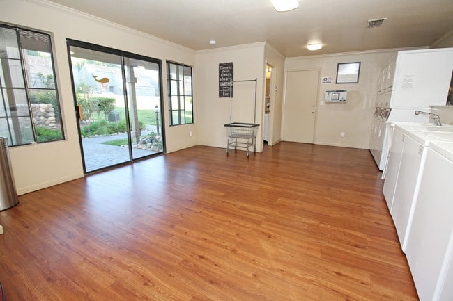 Photo - Schooner Landing