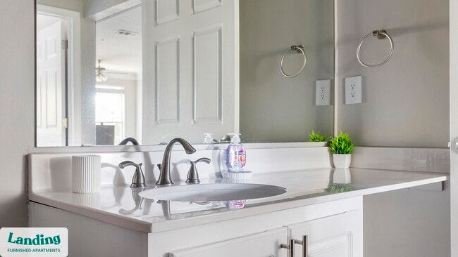 Photo - 100 Crossing Blvd Unit 706.1411988