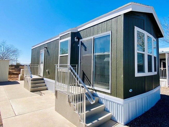 Building Photo - 9985 N Pinal Ave