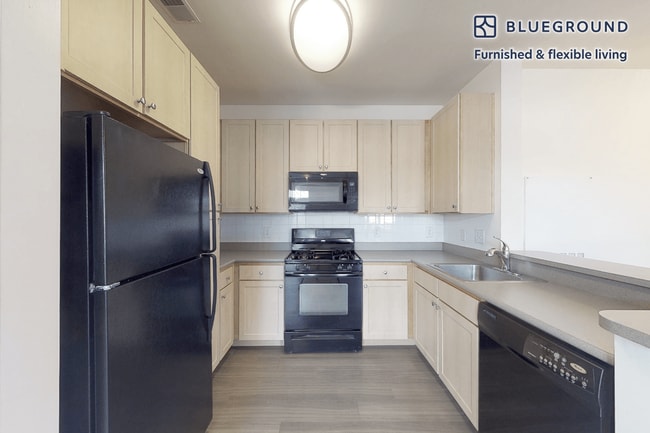 Photo - 152 Shipyard Dr Unit FL3-ID4665A