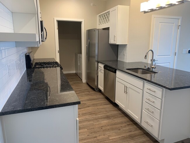 One Bedroom - Lake Park Apartments