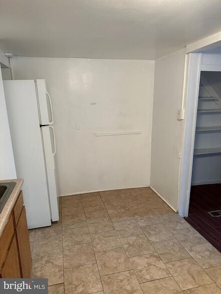 Photo - 2 Titus Ave Unit 2