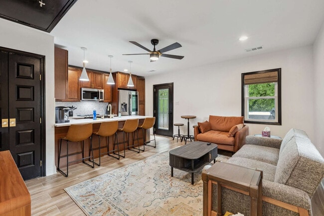 Building Photo - 309 N McLean Blvd Unit SI ID1608503P