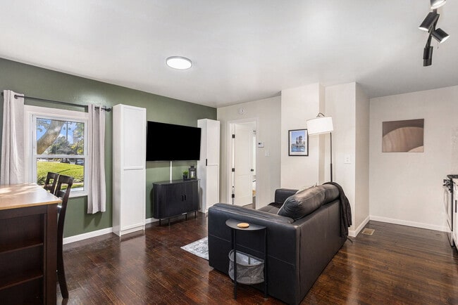 Photo - 37 Gold Ave NW Unit SI FL2-ID1346764P