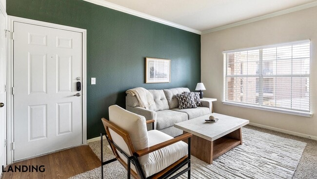 Building Photo - 3250 Hudson Crossing Unit 424