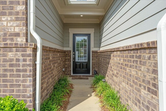 Photo - 1021 Leeward Run Trl