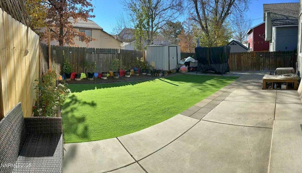 Photo - 1725 Catham Ln