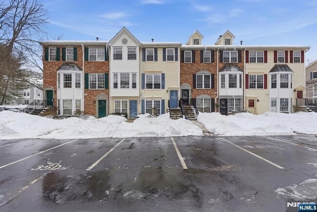 Photo - 774 Sassafras Ct