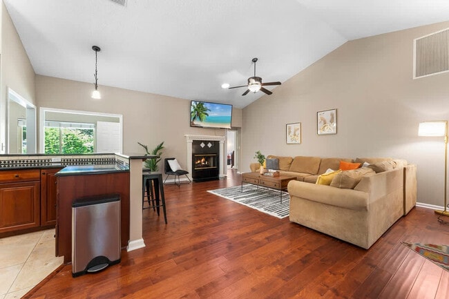 Photo - 15652 Coastal Ln Unit SI ID1578532P