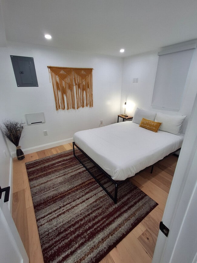 Photo - 919 Atwells Ave Unit SI ID1373632P